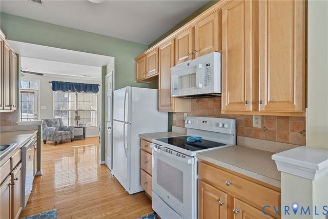 9705 Magnolia Pointe Pl, Glen Allen, VA 23059