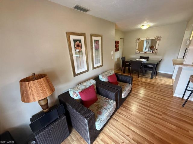 3338 Ottawa CIR 4, Fort Myers, FL 33907