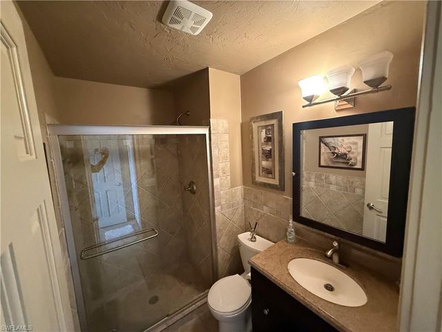 3338 Ottawa CIR 4, Fort Myers, FL 33907