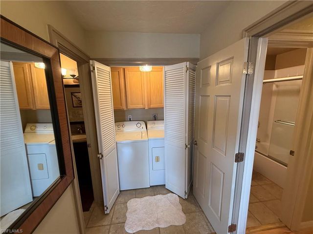 3338 Ottawa CIR 4, Fort Myers, FL 33907
