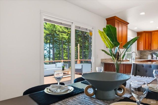 6096 Vine Hill School Rd, Sebastopol, CA 95472