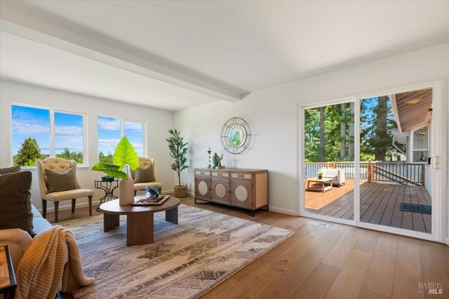 6096 Vine Hill School Rd, Sebastopol, CA 95472