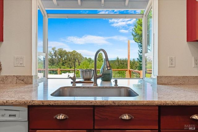 6096 Vine Hill School Rd, Sebastopol, CA 95472