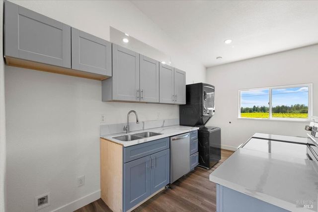 6096 Vine Hill School Rd, Sebastopol, CA 95472