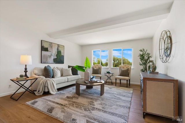 6096 Vine Hill School Rd, Sebastopol, CA 95472