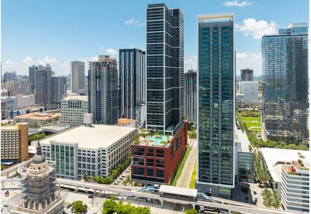 601 NE 1st Ave 1720, Miami, FL 33132