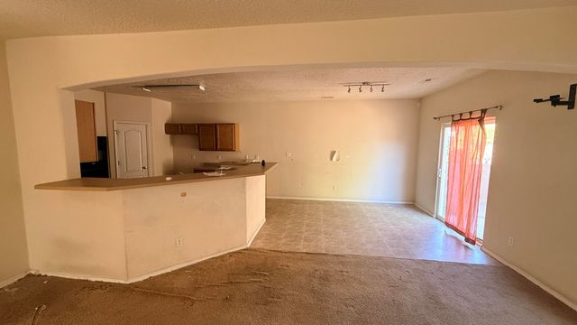 1339 Mountain Vista Drive SE, Rio Rancho, NM 87124