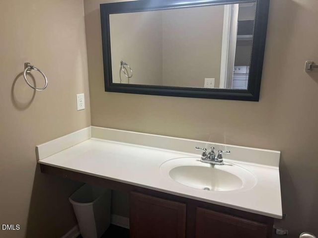 130 Point Comfort Lane, Cary, NC 27519