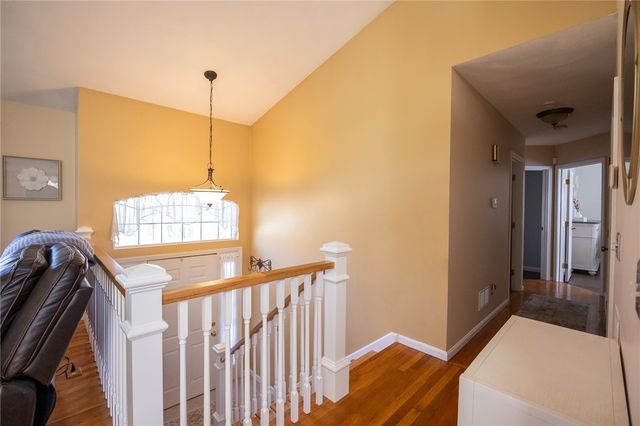 367 Commonwealth Avenue, Warwick, RI 02886