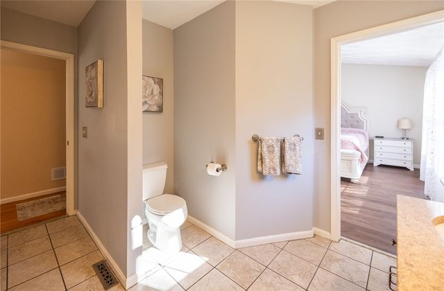 367 Commonwealth Avenue, Warwick, RI 02886