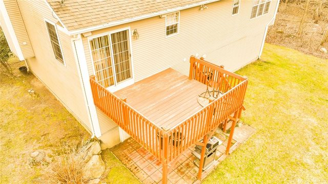 367 Commonwealth Avenue, Warwick, RI 02886