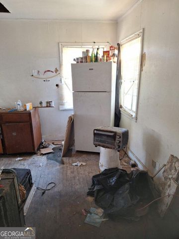 619 Seiler Avenue, Savannah, GA 31401