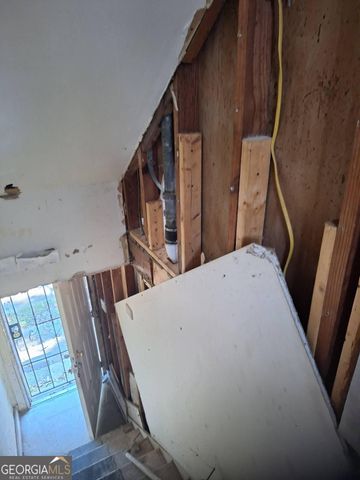 619 Seiler Avenue, Savannah, GA 31401