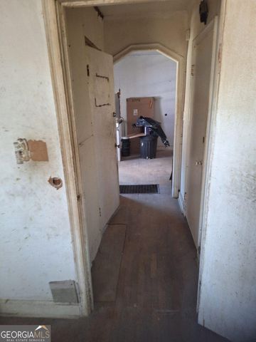 619 Seiler Avenue, Savannah, GA 31401