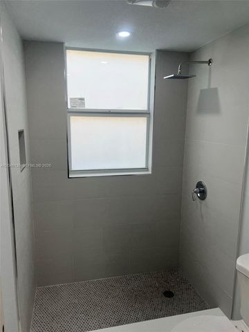 1450 SW 4th Street 4, Miami, FL 33135