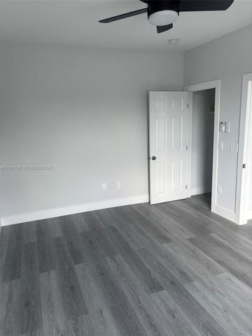 1450 SW 4th Street 4, Miami, FL 33135