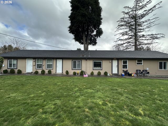 207 W HUMPHREY St, Yacolt, WA 98675