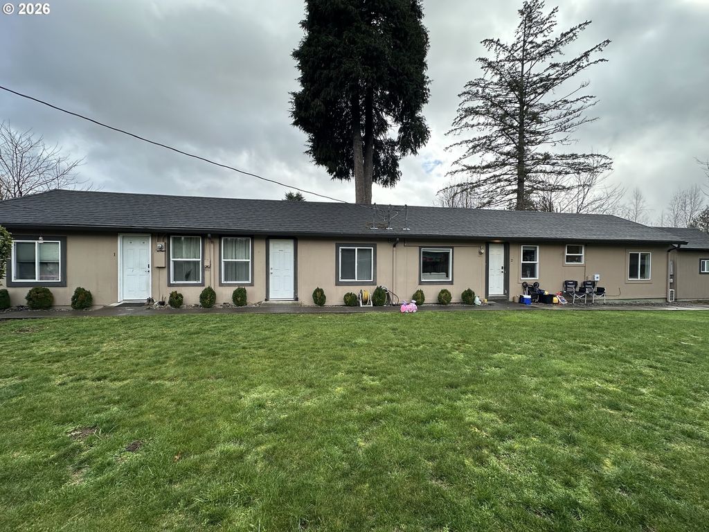 207 W HUMPHREY St, Yacolt, WA 98675