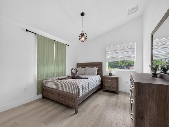126 1ST STREET, Orlando, FL 32824