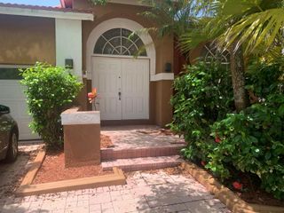 11585 N Quayside Drive, Cooper City, FL 33026