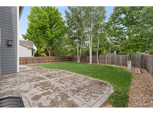 909 Burrowing Owl Dr, Fort Collins, CO 80525