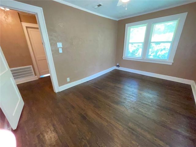 5341 Paseo Boulevard, Kansas City, MO 64110