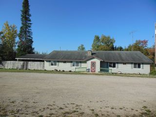 16 S Clare Avenue, Harrison, MI 48625