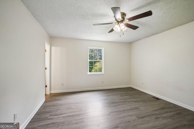 658 Earl North Road, Newnan, GA 30263