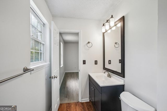 658 Earl North Road, Newnan, GA 30263