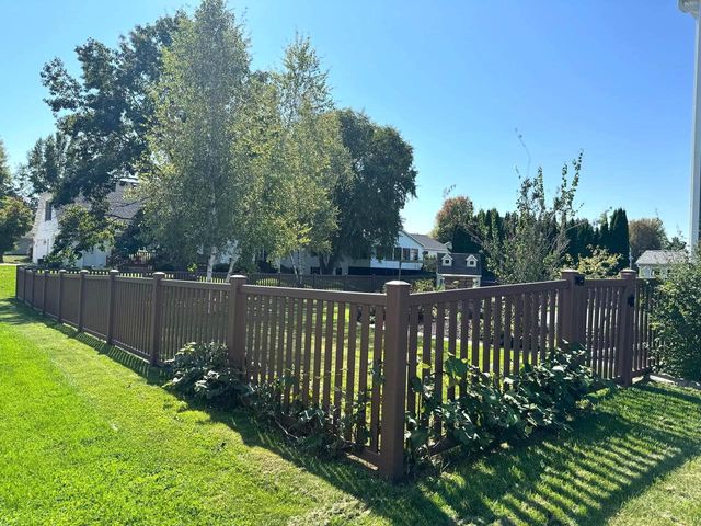 121 Prairie View Drive, Beaver Dam, WI 53916