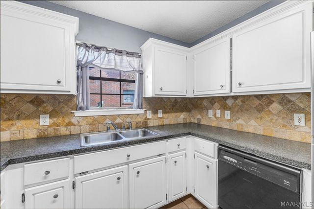 384 Forest Park Drive, Montgomery, AL 36109