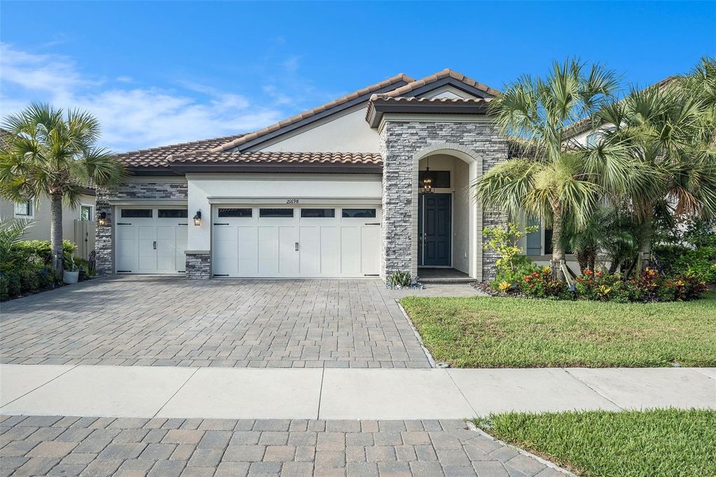 21698 AMELIA ROSE WAY WAY, Land O Lakes, FL 34637