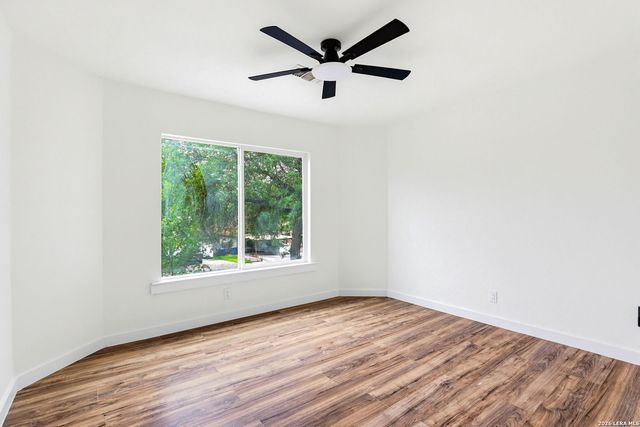13006 Feather Point Dr, San Antonio, TX 78233