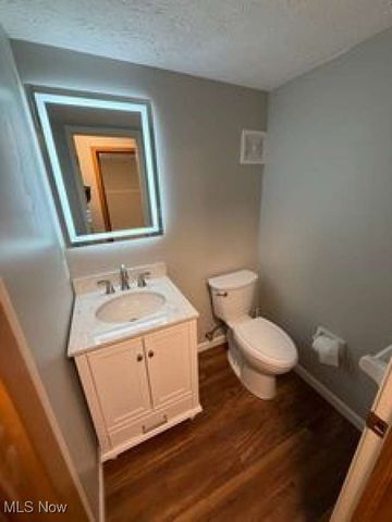 6960 Lockwood Boulevard, Youngstown, OH 44512