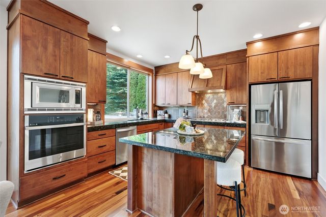 22211 1st Drive SE, Bothell, WA 98021