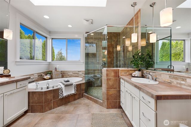 22211 1st Drive SE, Bothell, WA 98021