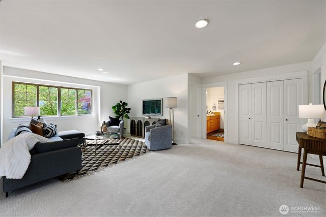 22211 1st Drive SE, Bothell, WA 98021