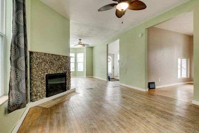 813 6TH AVENUE, Menominee, MI 49858