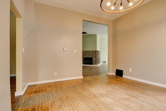 813 6TH AVENUE, Menominee, MI 49858