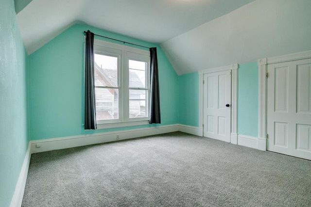 813 6TH AVENUE, Menominee, MI 49858