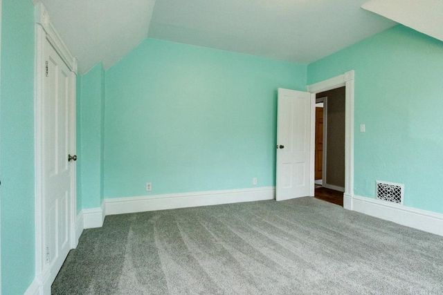 813 6TH AVENUE, Menominee, MI 49858