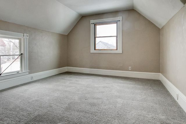 813 6TH AVENUE, Menominee, MI 49858