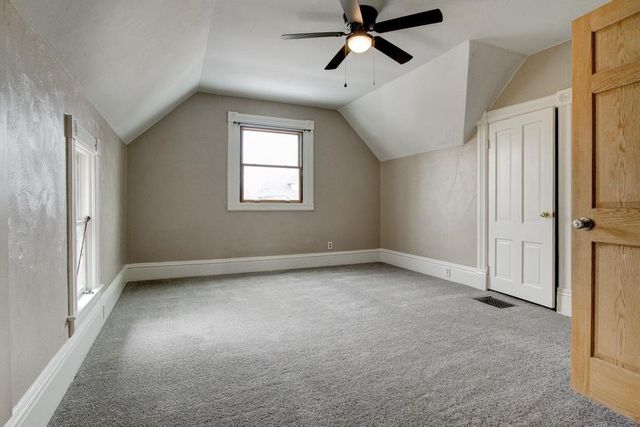 813 6TH AVENUE, Menominee, MI 49858