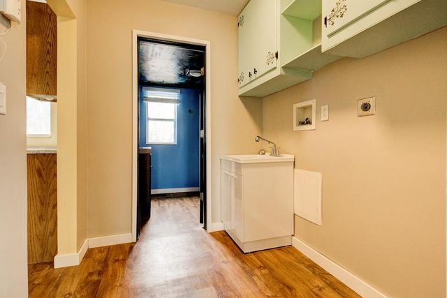 813 6TH AVENUE, Menominee, MI 49858