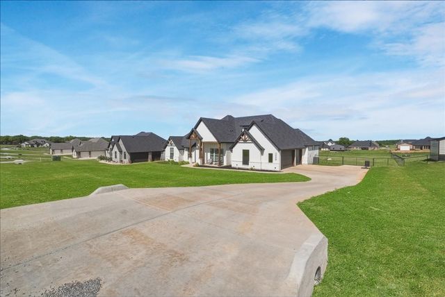 3008 Westfork Way, Springtown, TX 76082