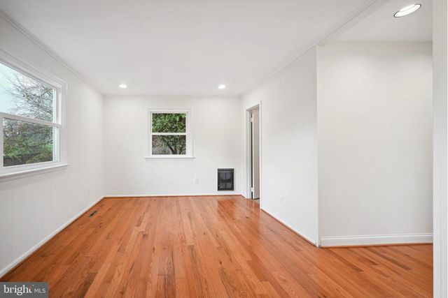 2711 ELNORA ST, Silver Spring, MD 20902