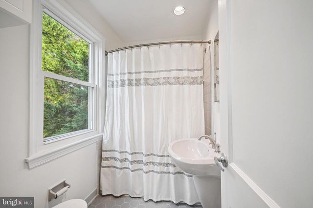 2711 ELNORA ST, Silver Spring, MD 20902