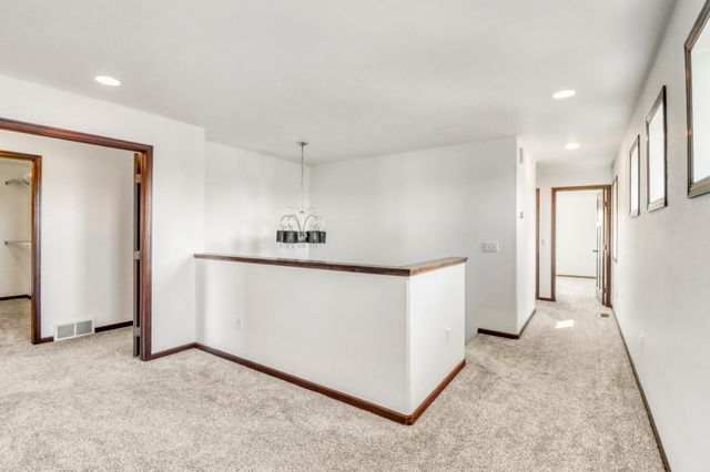 5001 44th Street S, Fargo, ND 58104