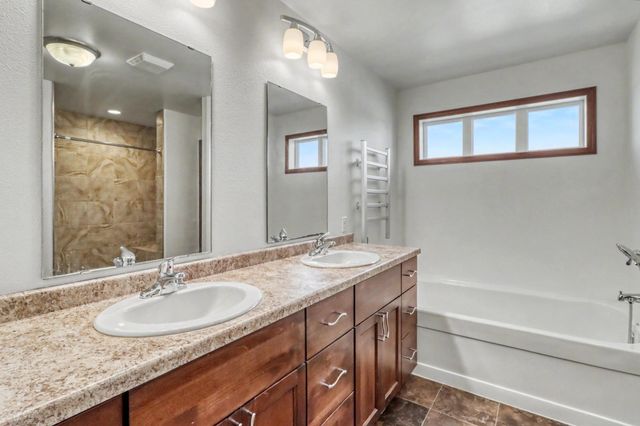 5001 44th Street S, Fargo, ND 58104