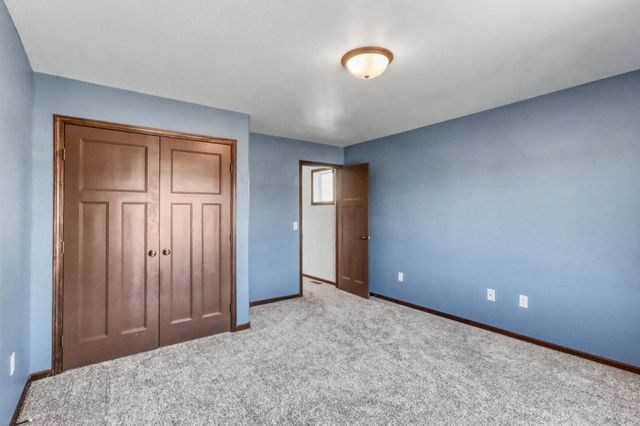 5001 44th Street S, Fargo, ND 58104